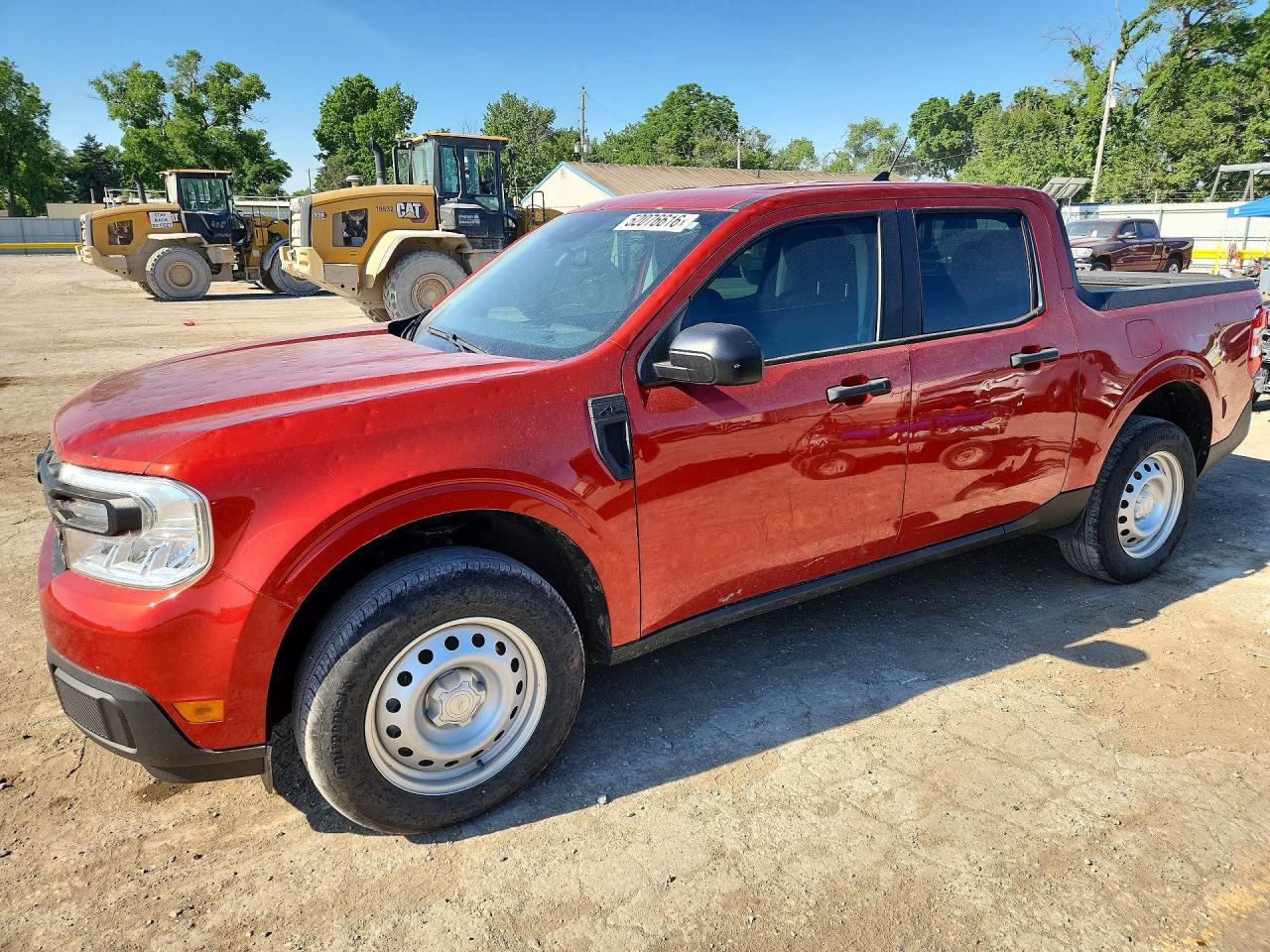 Salvage Ford Maverick Image