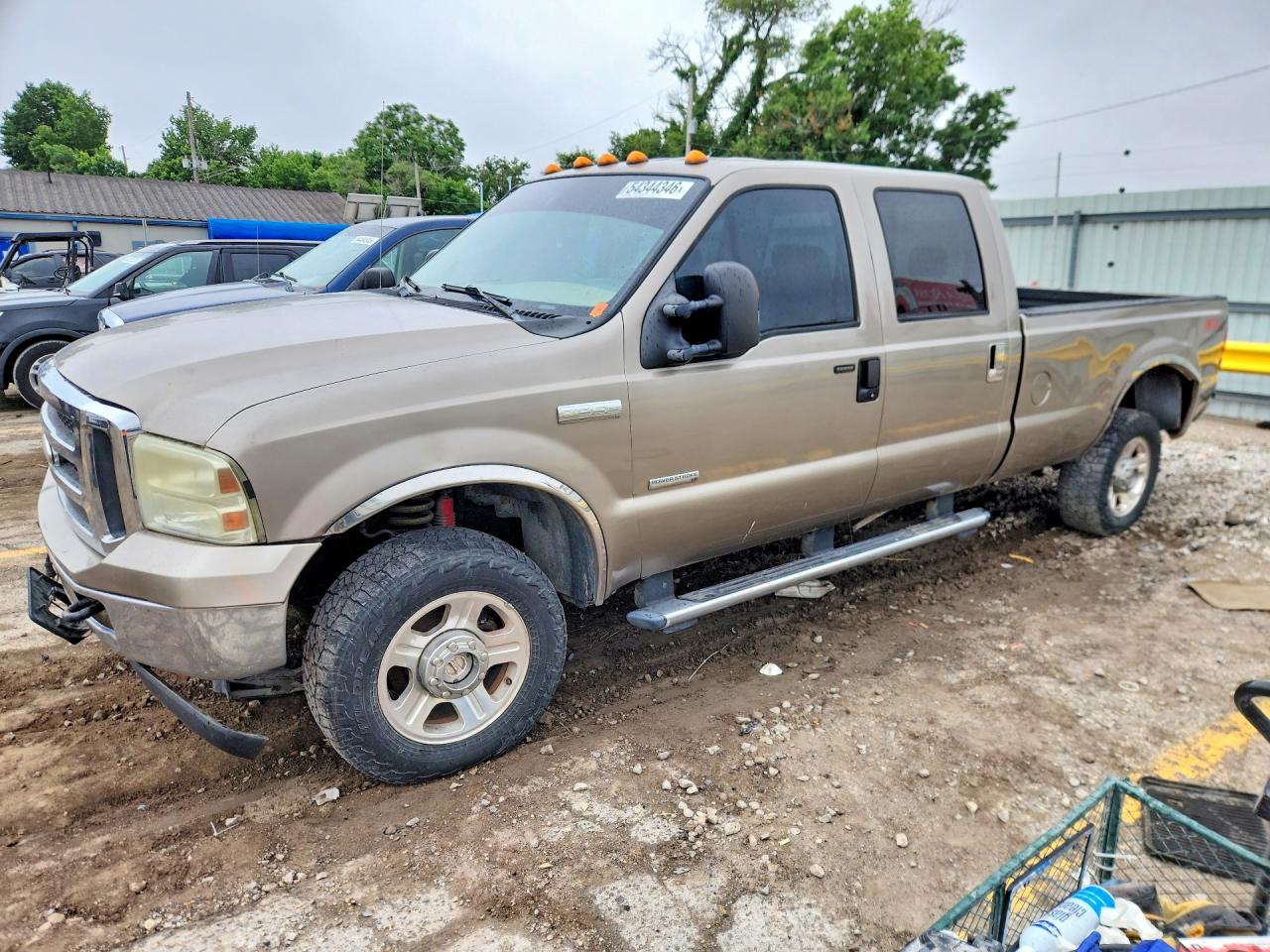 Salvage Ford F-350 Image