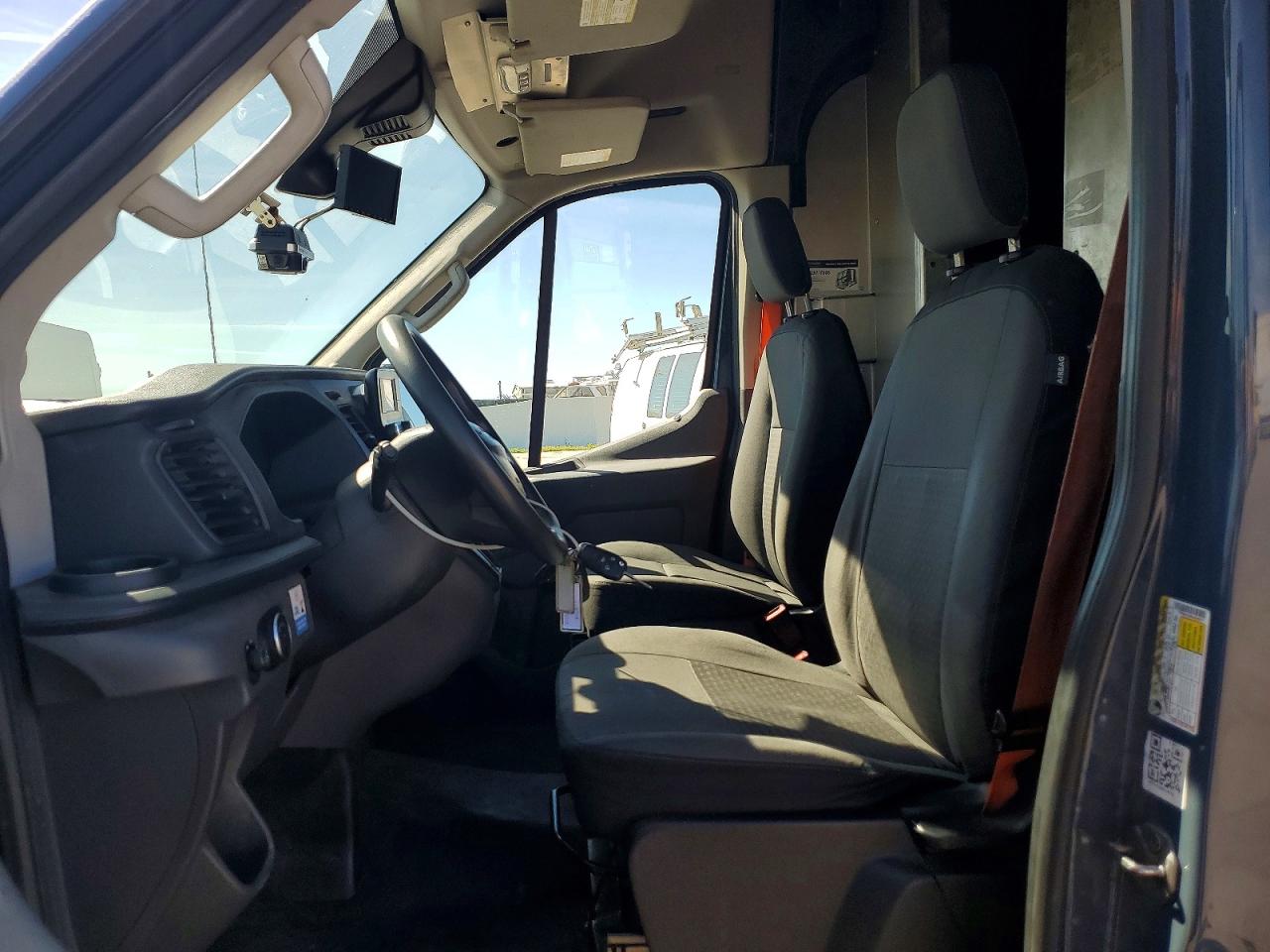 Ford Transit T-250