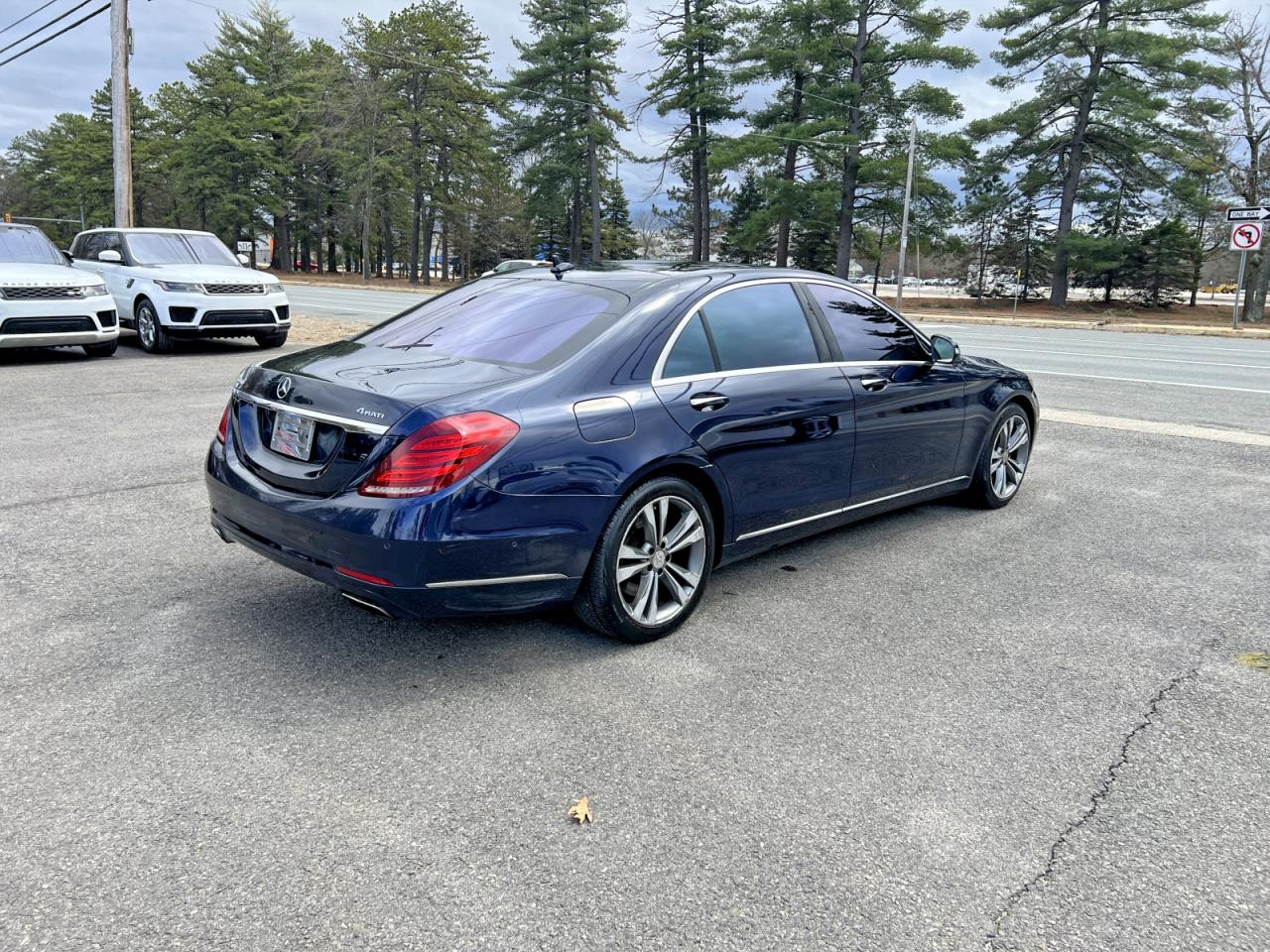 Mercedes-Benz S-Class 550 4matic