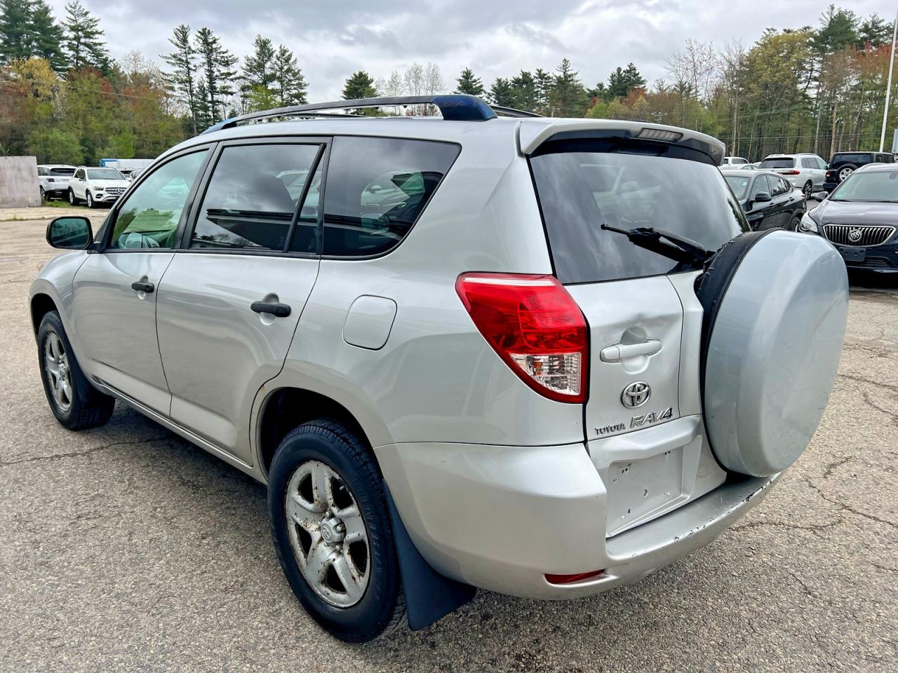 Toyota RAV4 Base