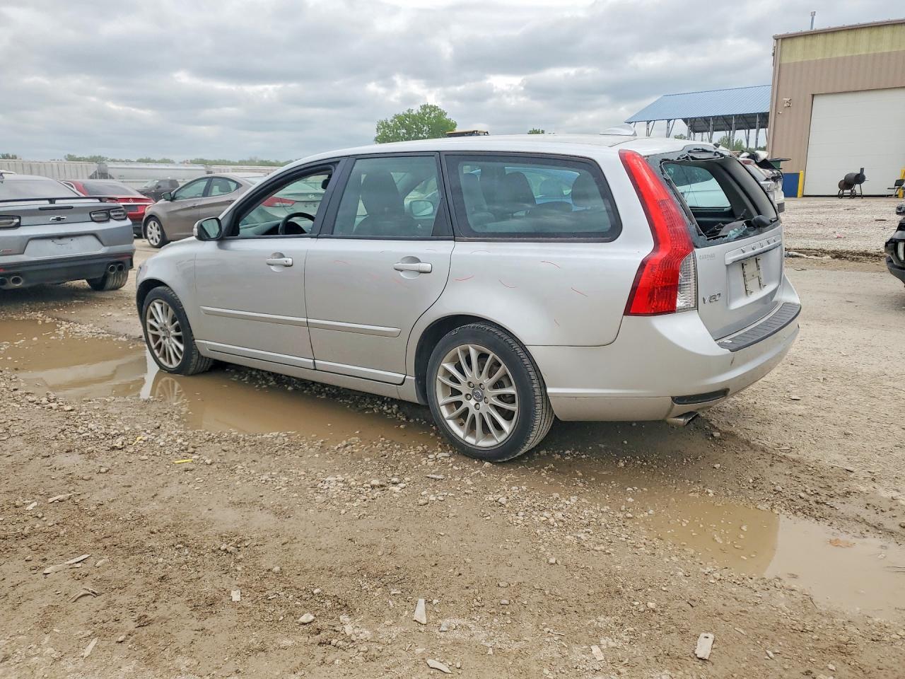 Volvo V50 T5