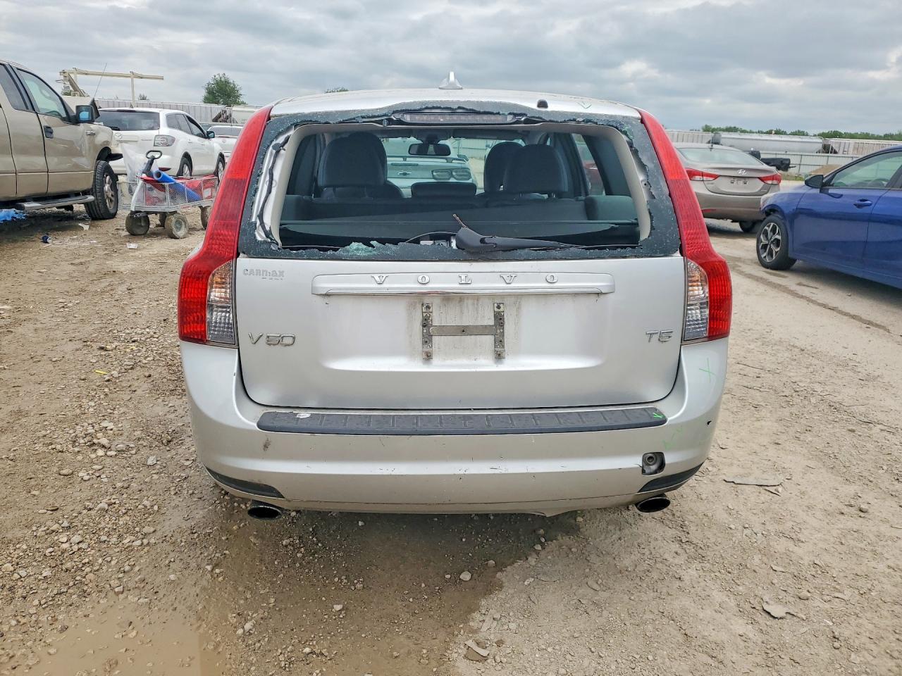 Volvo V50 T5