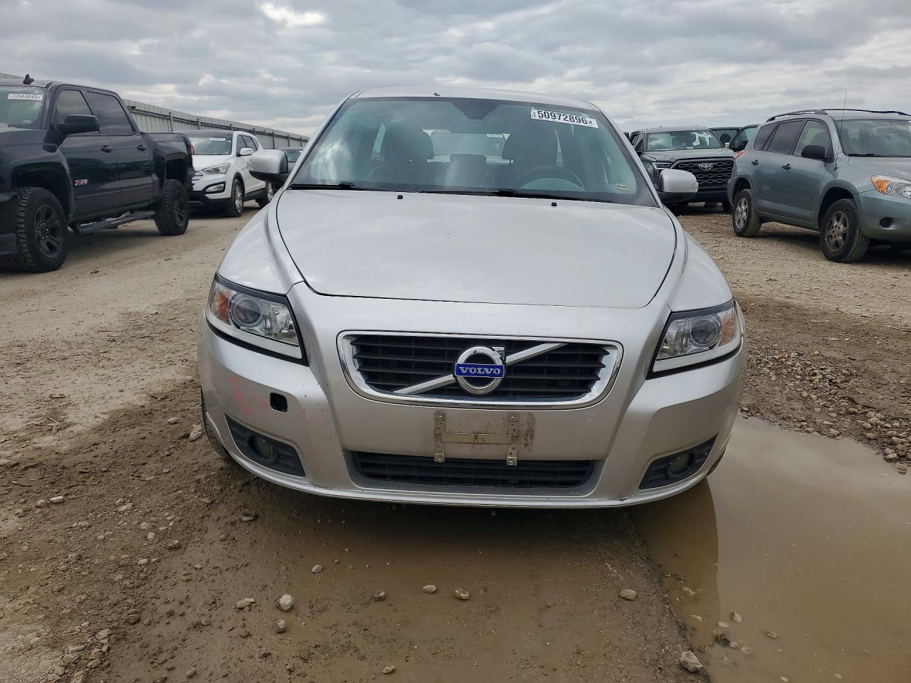 Volvo V50 T5