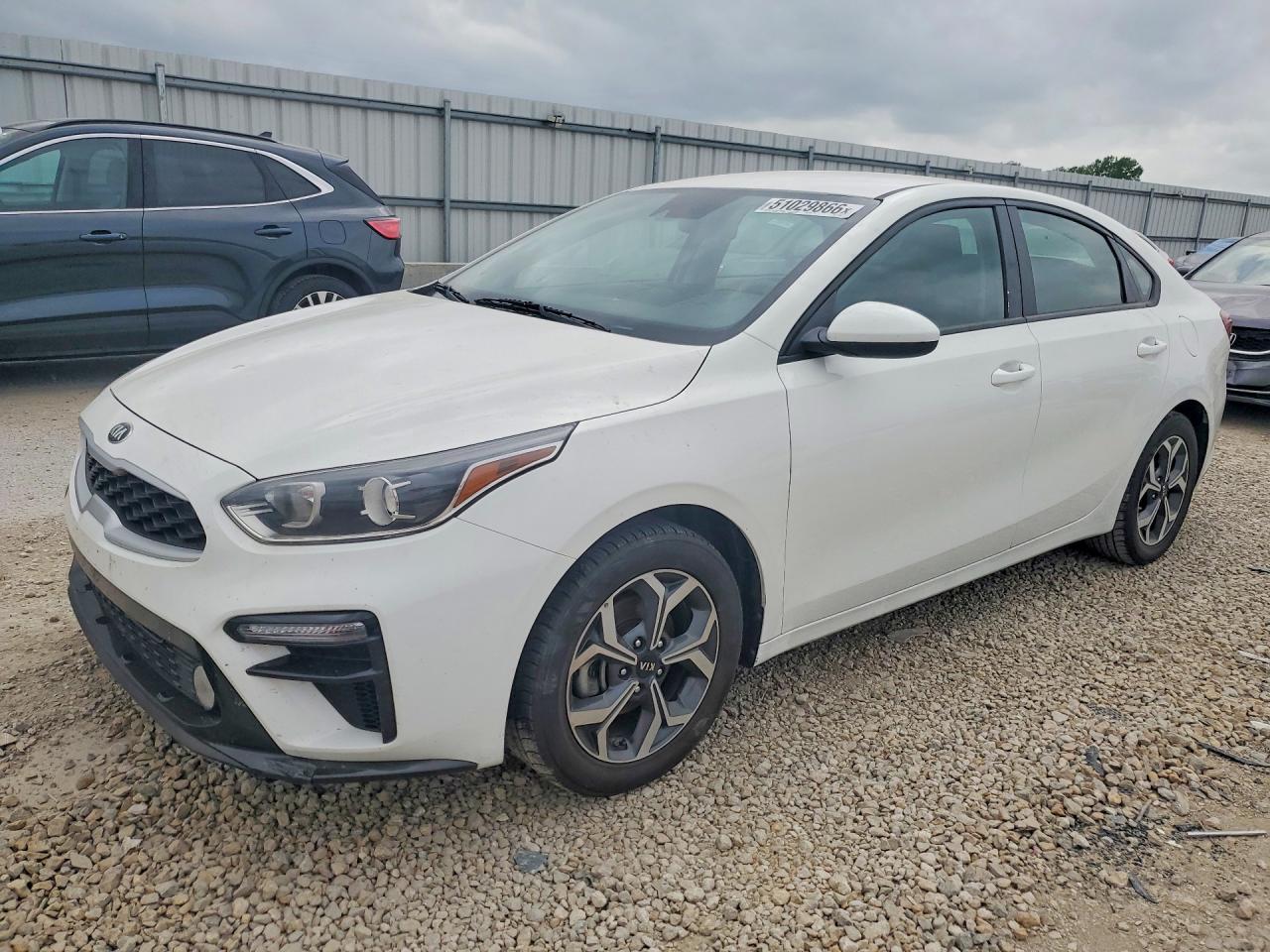 Salvage Kia Forte Image