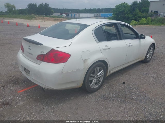 INFINITI G37 Journey