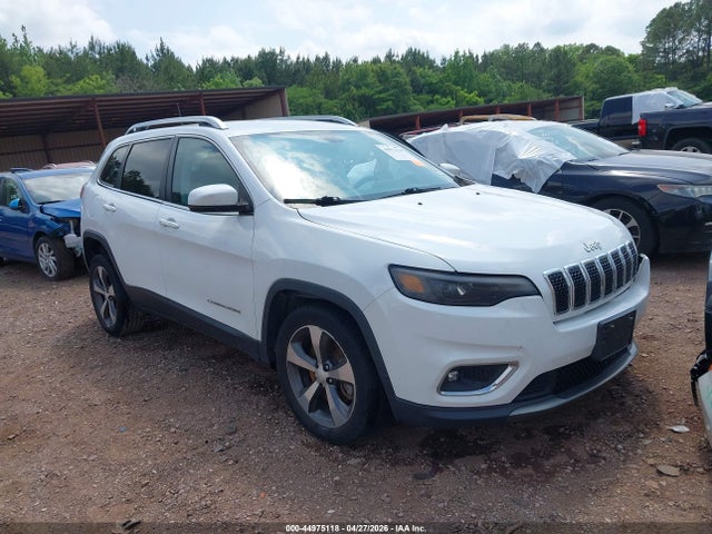 Salvage Jeep Cherokee Image