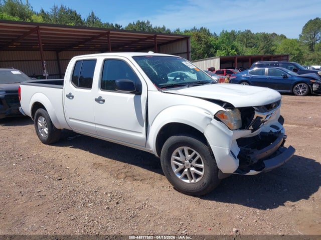 Salvage Nissan Frontier Image