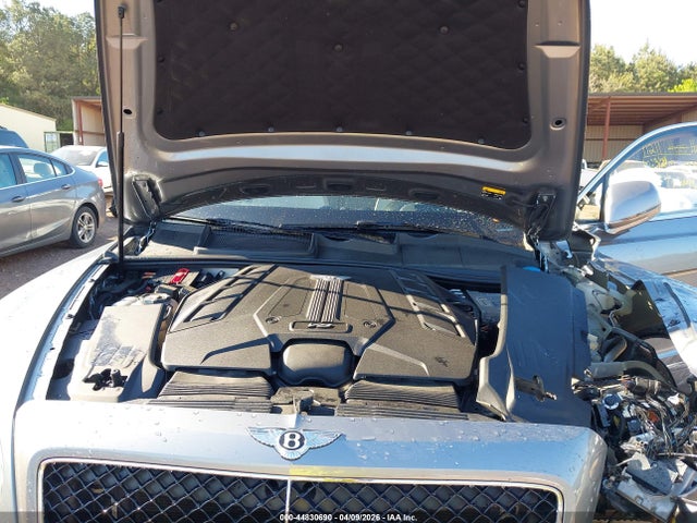 Bentley Bentayga V8