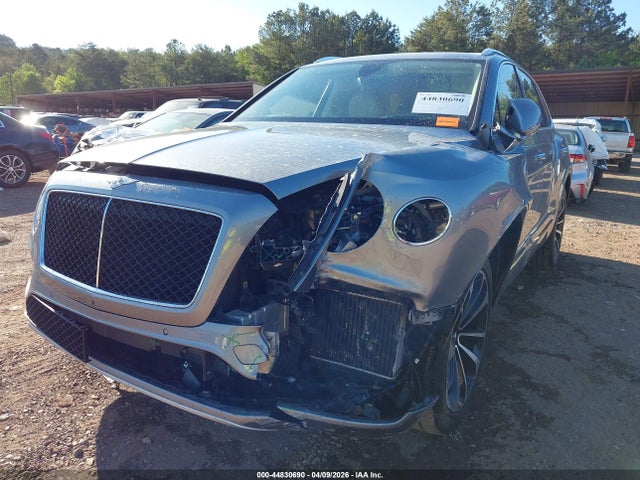Bentley Bentayga V8