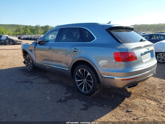 Bentley Bentayga V8