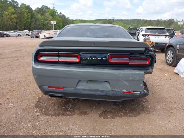 Dodge Challenger Sxt
