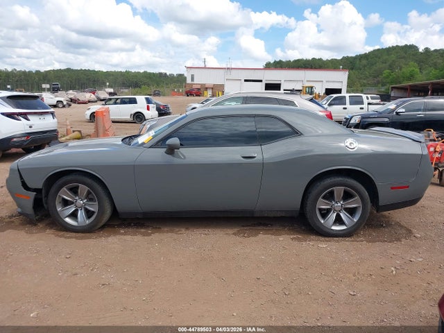 Dodge Challenger Sxt