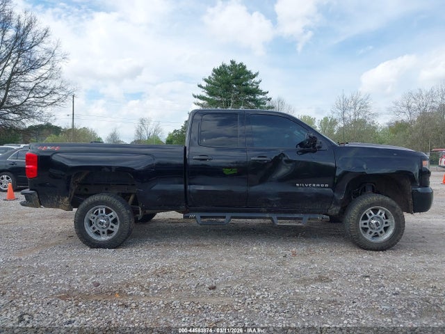 Chevrolet Silverado 1500 Custom