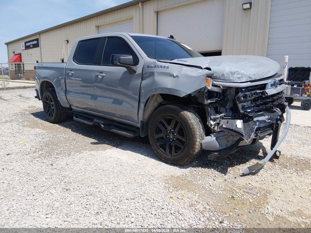 Salvage Chevrolet Silverado 1500 Image