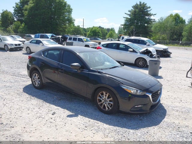 Salvage Mazda Mazda3 Image