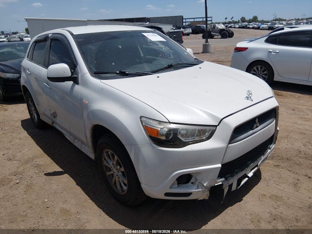 Salvage Mitsubishi Outlander Image