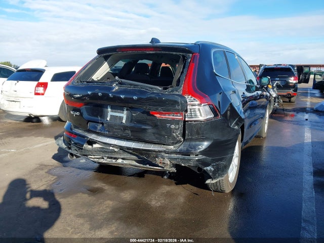 Volvo XC60 T6 Momentum