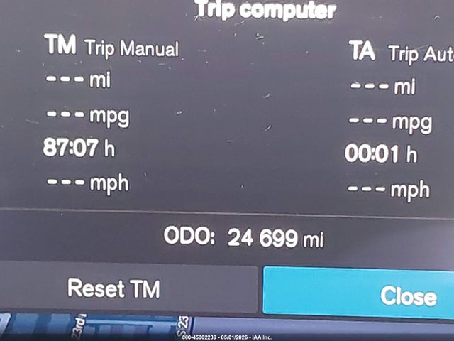 Volvo S60 B5 Plus Dark Theme