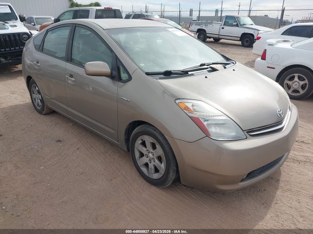 Salvage Toyota Prius Image