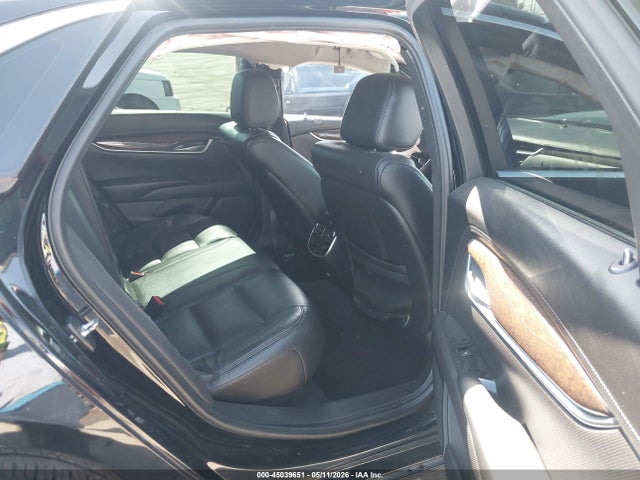 Cadillac XTS Luxury Collection