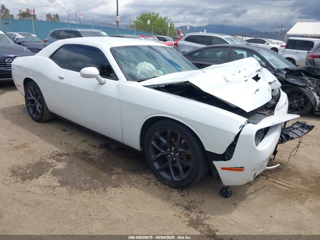 Salvage Dodge Challenger Image