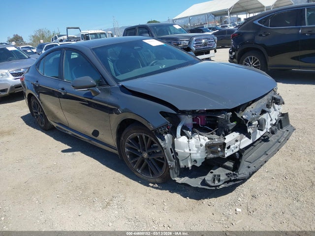 Salvage Toyota Camry Image