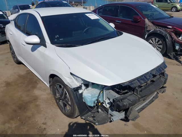 Salvage Nissan Sentra Image