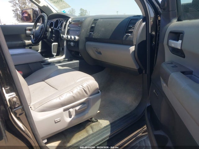 Toyota Sequoia Limited 5.7l V8