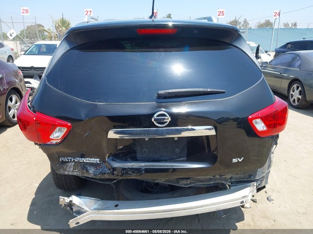 Nissan Pathfinder Sv