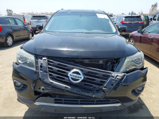 Nissan Pathfinder Sv