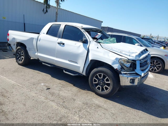 Salvage Toyota Tundra Image