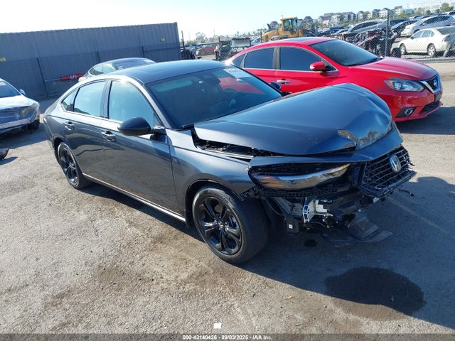 Salvage Honda Accord Image