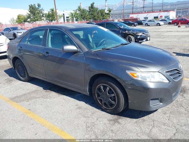 Salvage Toyota Camry Image