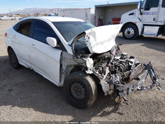 Salvage Hyundai ACCENT Image