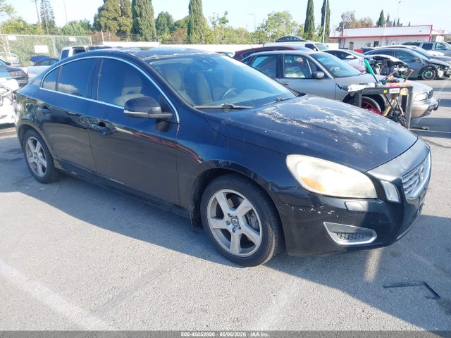 Salvage Volvo S60 Image