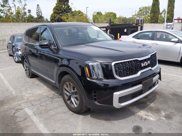 Salvage Kia Telluride Image