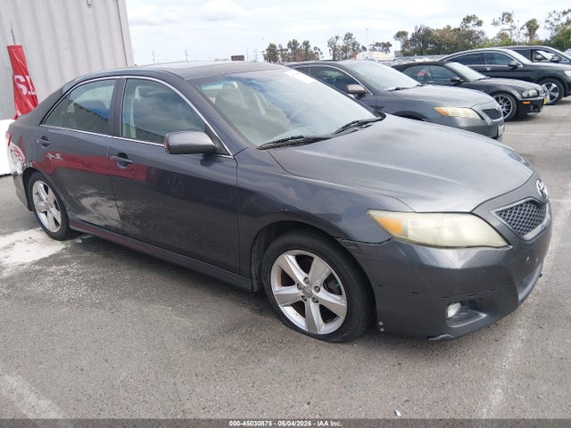 Salvage Toyota Camry Image