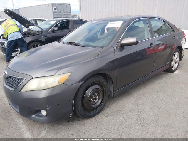 Toyota Camry Se V6