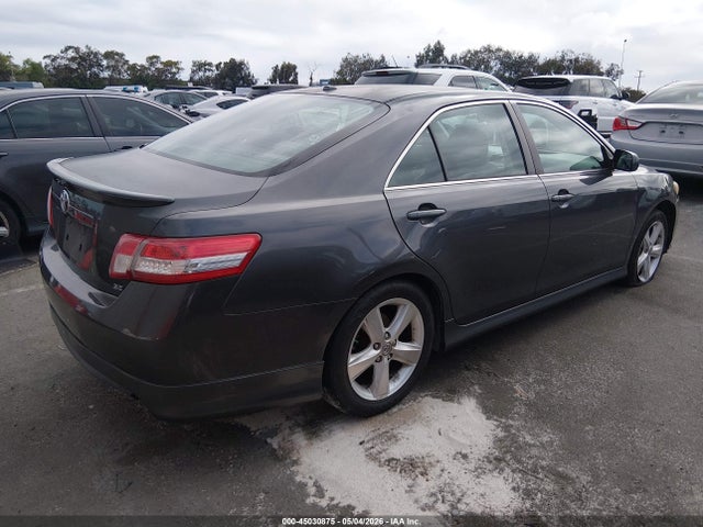 Toyota Camry Se V6