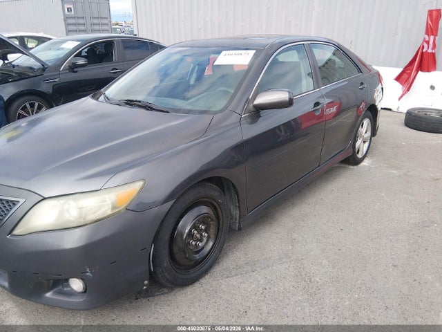 Toyota Camry Se V6