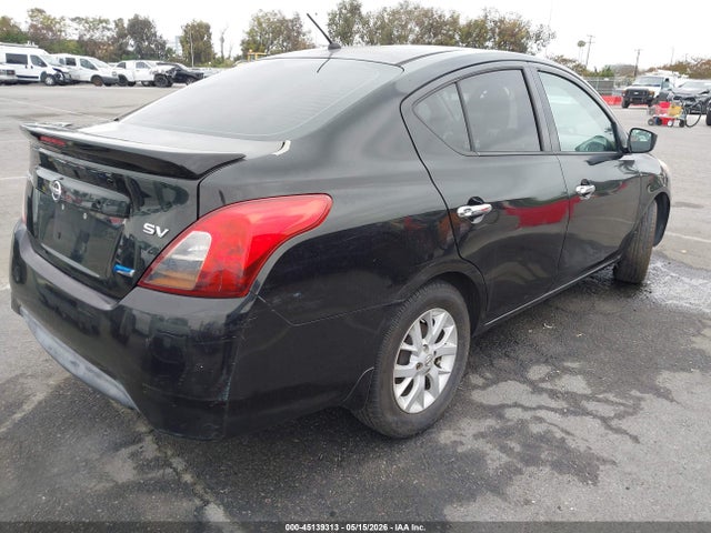 Nissan Versa 1.6 Sv