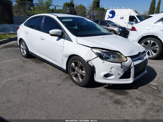 Salvage Ford Focus Image