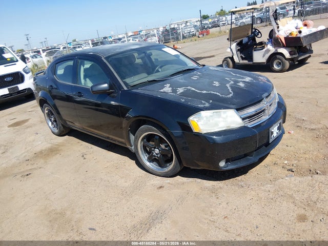 Salvage Dodge Avenger Image