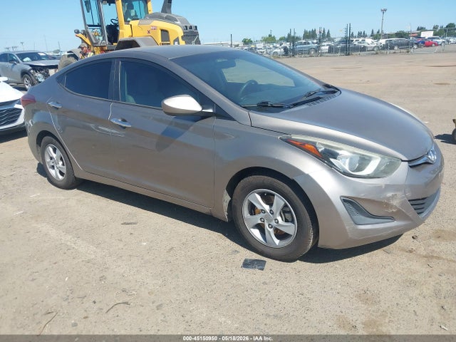 Salvage Hyundai ELANTRA Image