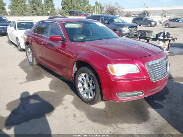 Salvage Chrysler 300 Image