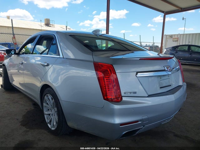 Cadillac CTS Standard