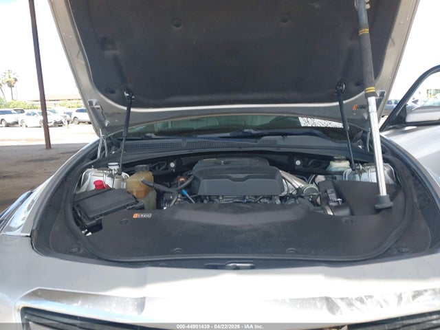 Cadillac CTS Standard