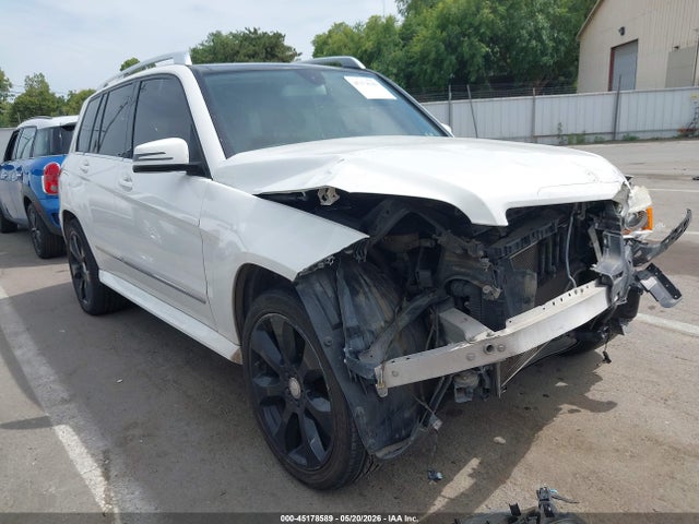 Salvage Mercedes-Benz GLK Image