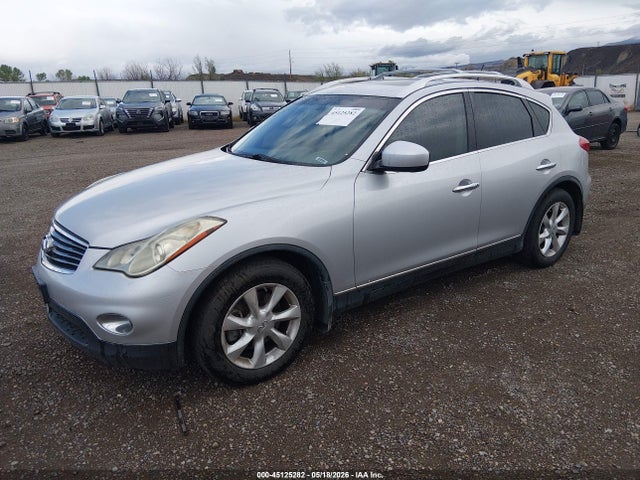 INFINITI Ex Journey
